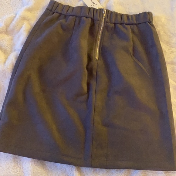 5/$20 New skirt - Picture 3 of 5